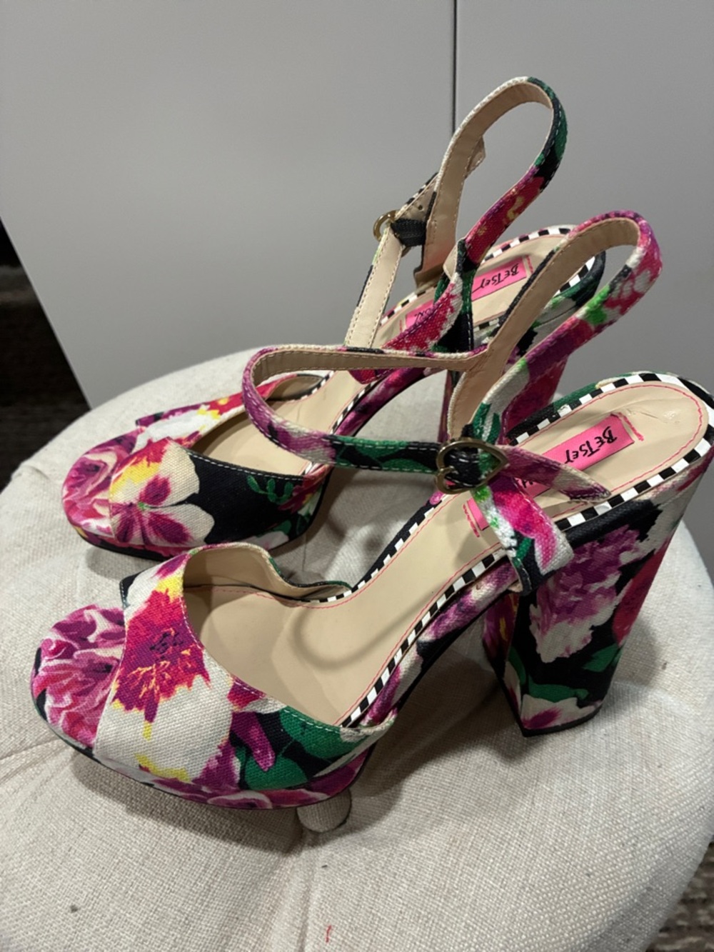EUC BETSEY JOHNSON Heels